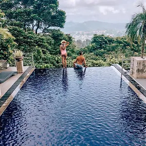 5* Hotel The Theva Residency